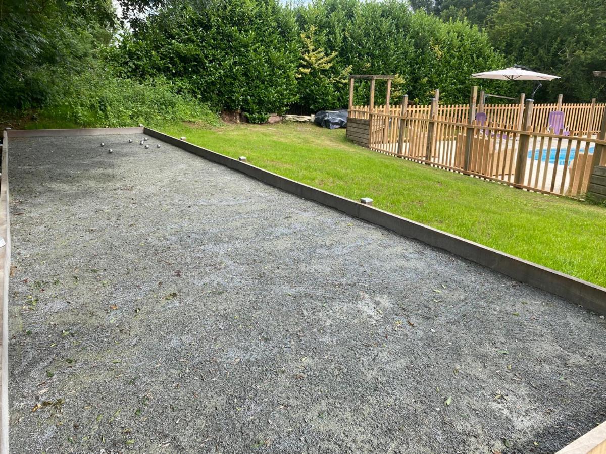 Le Gite Au Coin Des Abeilles La Caillere-Saint-Hilaire Exterior photo